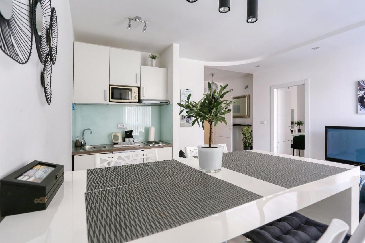 Cardo Apartments ザダル エクステリア 写真